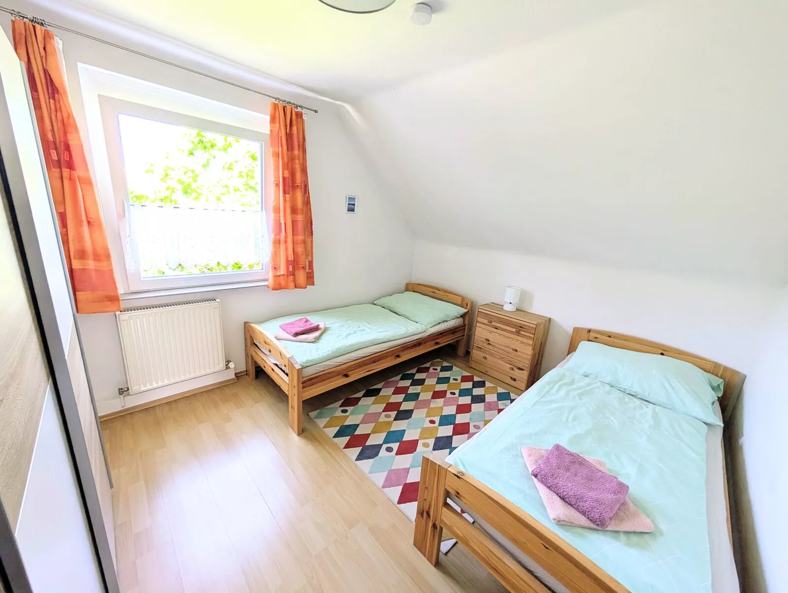 Schlafzimmer 2 – zwei Einzelbetten