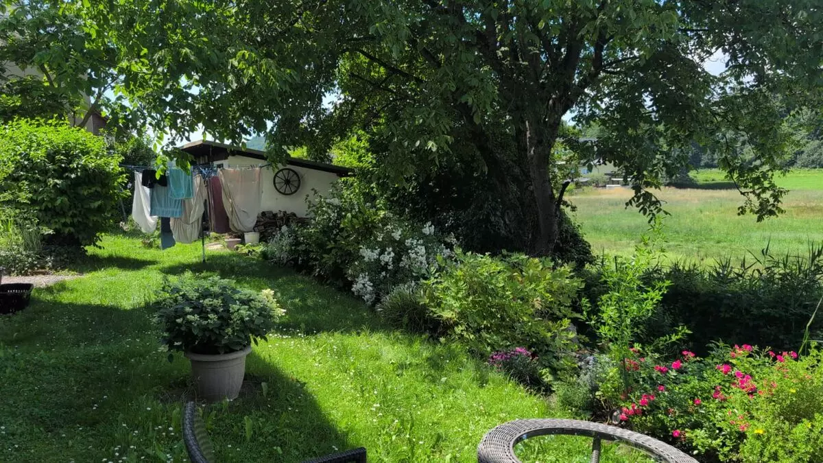 Garten mit Terrasse
